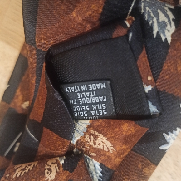 Classic Hugo Boss Men Black Floral 100% Silk Necktie Made In Italy - Picture 7 of 12